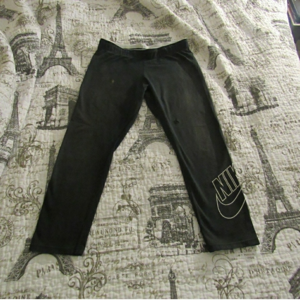 M Nike Capri/Leggings - Picture 8 of 8
